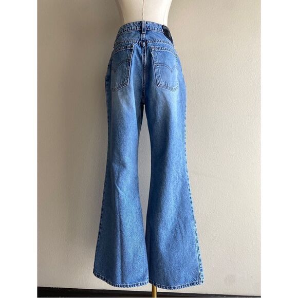 Levi's L2 vintage 90s high rise flare wide leg jeans - Picture 5 of 9